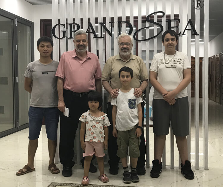 customers with GRANDSEA