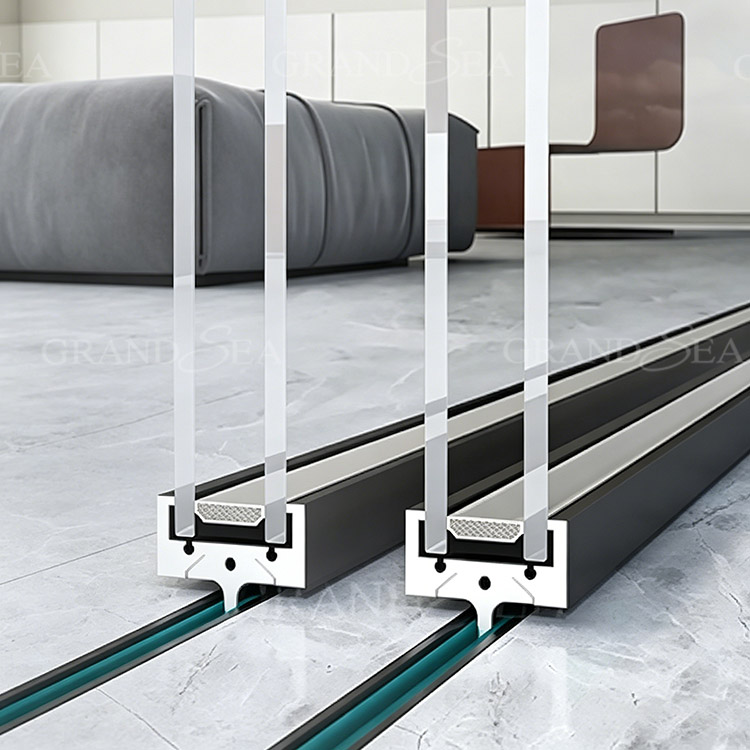 Frameless aluminium sliding patio door Frameless aluminium sliding patio door