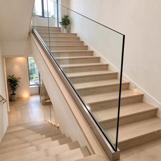 frameless glass balustrade