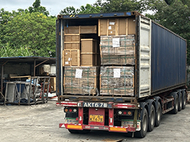 Loading 40 HQ Container to Cameroon